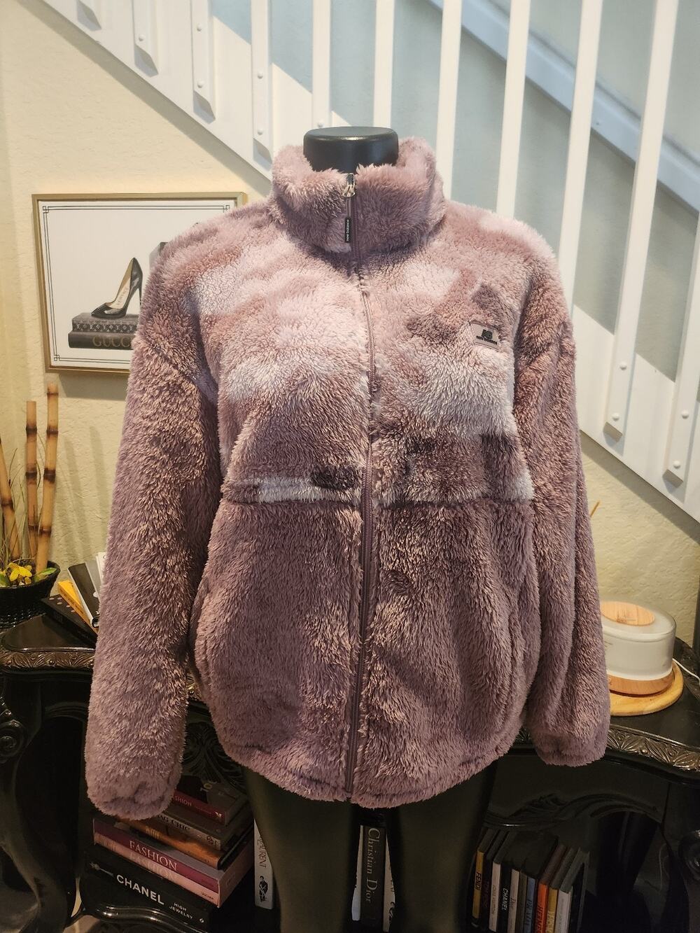 The North Face furry fleece jacket size L NEW